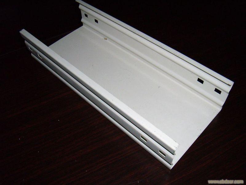 槽式电缆桥架型号